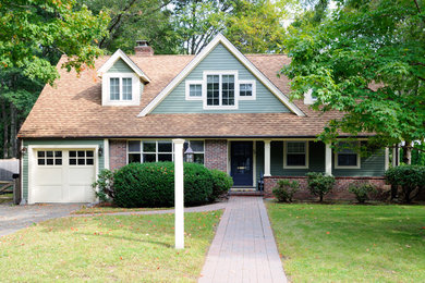 Example of a classic exterior home design in Boston