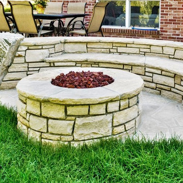 Fire Pits & Fireplaces