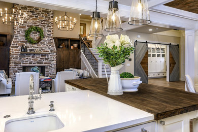 Example of a transitional kitchen design in Portland