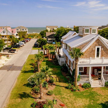 Restored Historic Beach Cottage on Isle of Palms - Bea's Nest