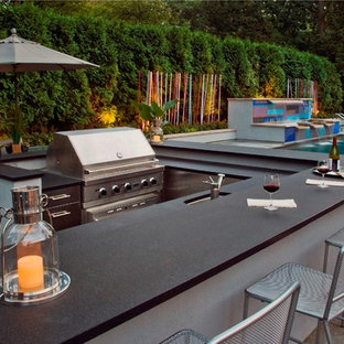 シカゴのコンテンポラリースタイルのおしゃれなテラス・中庭 (アウトドアキッチン) の写真