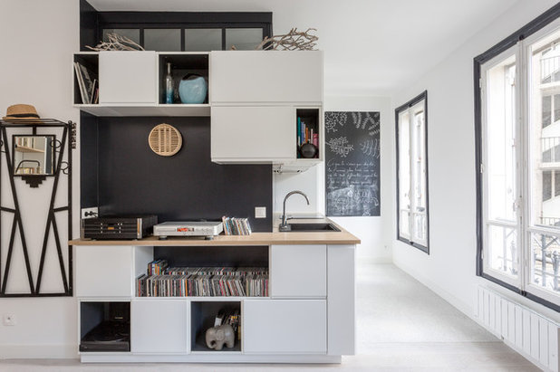 Модернизм Кухня by Mon Concept Habitation | Paris, Lille, London