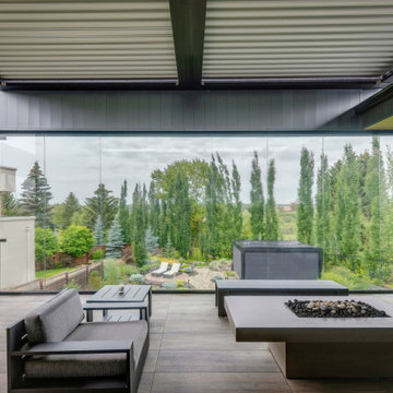 Freestanding Pergola with Phantom Screens & Pergola Over Deck Seating Area
