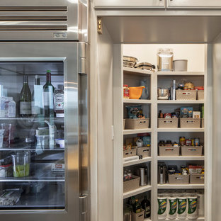 Modern Mediterranean 3850