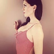 Anya Elise's photo