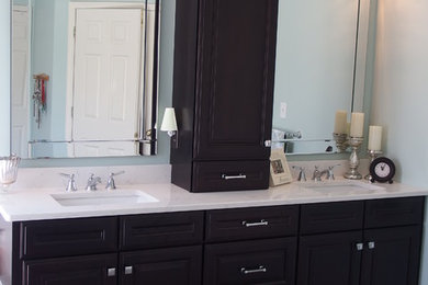 Example of a bathroom design in St Louis