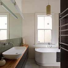 Narrow En Suite