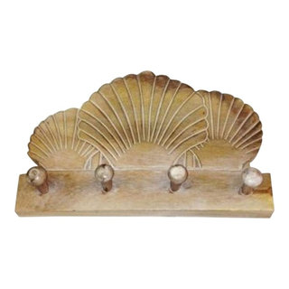 SII Scallop Sea Shells Wood Rack Hooks 12 inch Wall Décor