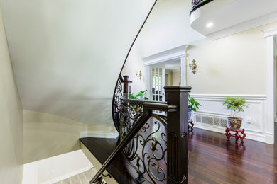 Inspiration for a transitional basement remodel in Toronto