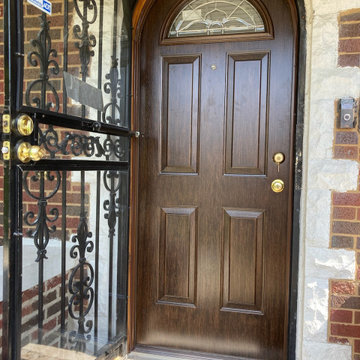 Woodgrain Round Top Steel Entry Door With Decorative Glass / AFTER