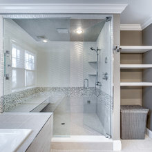 Caroline bathroom