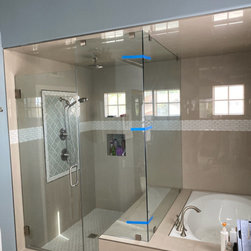 White Oaks,Orange County - Shower Doors
