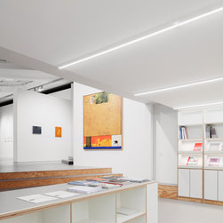 EFREMIDIS GALLERY - 本棚
