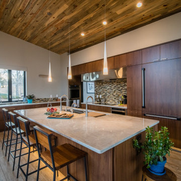 Lakeside Living Residence