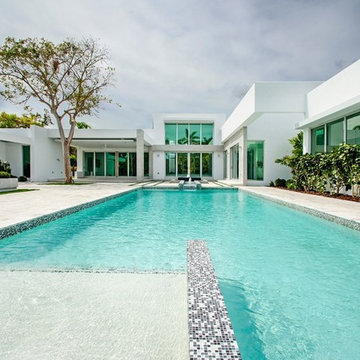 Contemporary Pinecrest Home