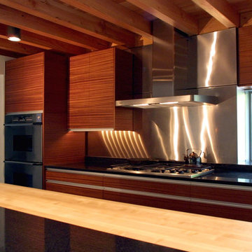 Ribbon Mahogany Flat Panel Cabinets