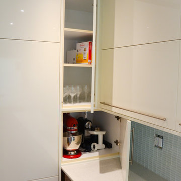Aurora Project - Modern Kitchen