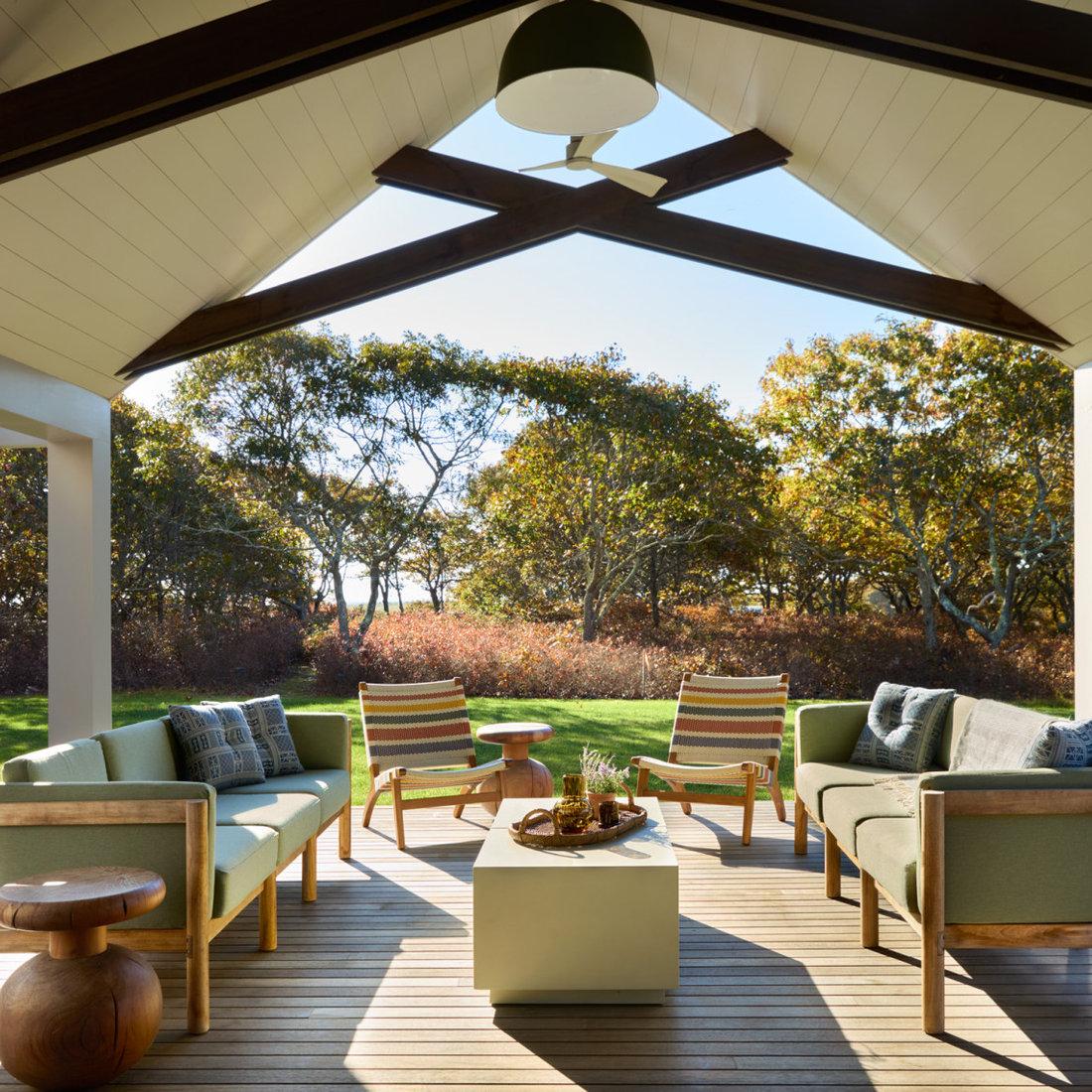 Martha's Vineyard Waterfront Escape