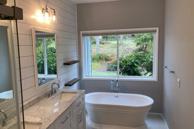 Bathroom - contemporary bathroom idea in Seattle