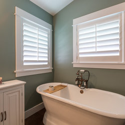 Hunter Douglas Plantation Shutters - Interior Shutters