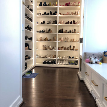 Lakeshore laundry room / master closet