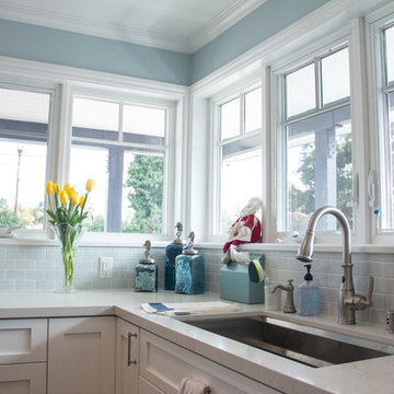 Cozy Tarzana Kitchen