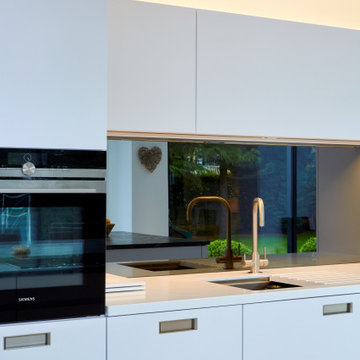 LEICHT Tocco-A Kitchen in Arctic - Leeds