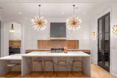 Example of a transitional kitchen design in Toronto