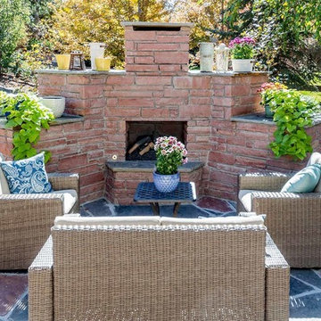 Fire Pits & Fireplaces