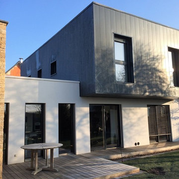 Maison contemporaine isolée par l'extérieur