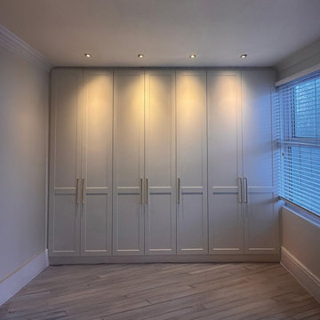 Fitted Shaker-style Wardrobe