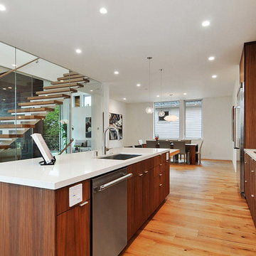 Acacia's Upscale Lifestyle