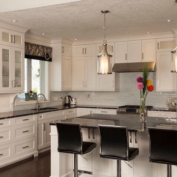 Transitional White Kitchen