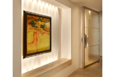 Hallway - hallway idea in Chicago