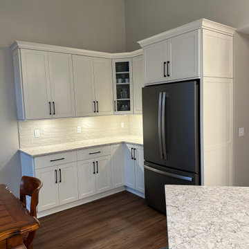 Showplace EVO Pendleton Kitchen in Soft Cream