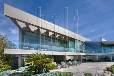 Inspiration for a modern exterior home remodel in San Diego