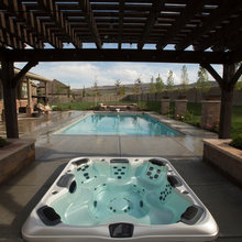 Backyard w/pool