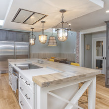 1003 kitchen: cabinet color