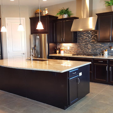 2043 W. Mindoro Place