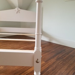 Lighthouse Lowpost Queen Size Bed - Beds