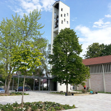 Kirchplatz und Kindertagesstätte Altenfurt