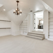 CLOSETS/BUTLERS