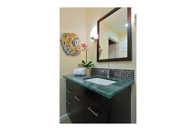 Inspiration for a transitional bathroom remodel in San Francisco