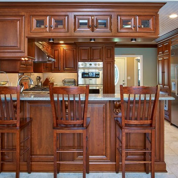 Sophisticated Traditional Kitchen