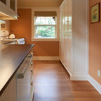 Craftsman style casing