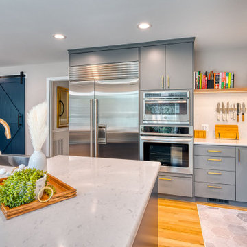Oakton Modern Open Concept