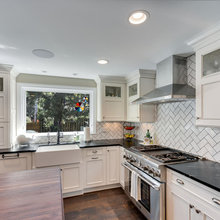 1541 Kitchen
