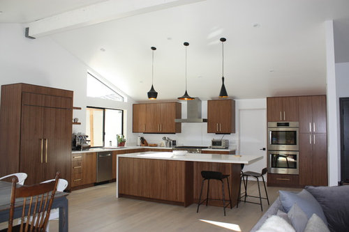 Spacious, bright Kitchen and Living Room