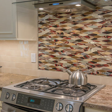 Traditional Kitchen Cabinets with a Homey Ambiance