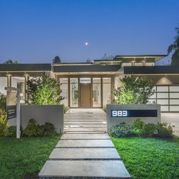 983 TUDOR AVENUE - Products